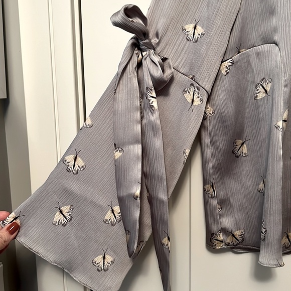 Topshop gray silky print top with butterflies. - Picture 2 of 4